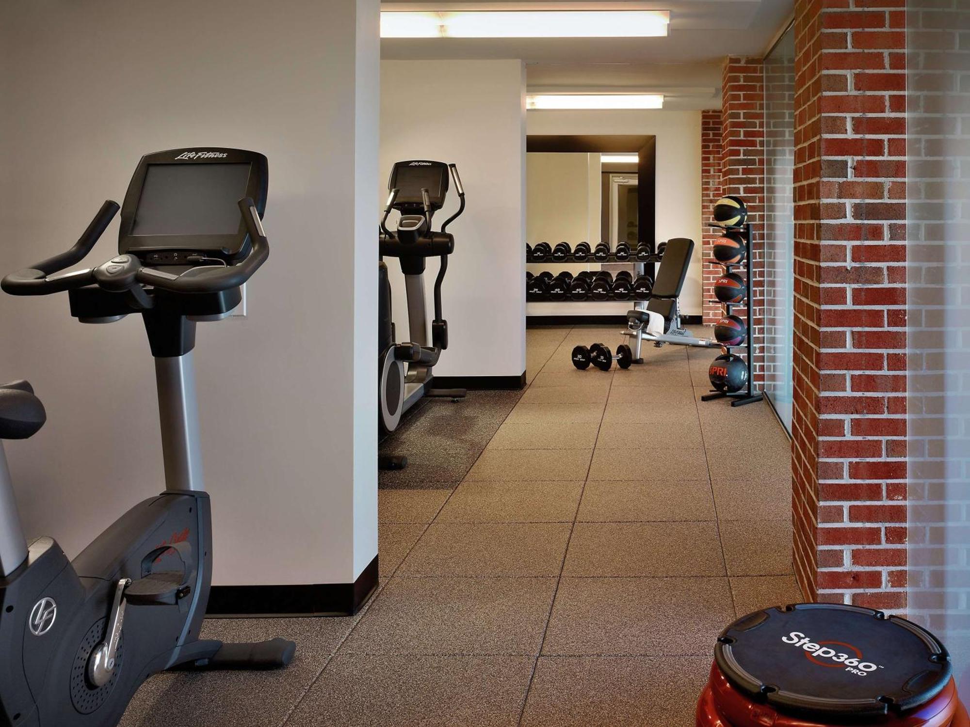 Doubletree Hotel & Suites Charleston Airport North Charleston Ngoại thất bức ảnh